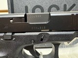 new GLK 19G5 9MM PST 15RD FSS FS new in hard case - 13 of 15