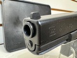 Used Glock 22 40S&W 4 1/2" bbl 2 15 round mags original plastic case good condition - 8 of 17