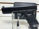 Used Glock 22 40S&W 4 1/2" bbl 2 15 round mags original plastic case good condition - 2 of 17