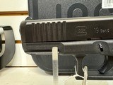 Used Glock 19 Gen 5, 3 Magazines, box, blackhawk holster - 6 of 17