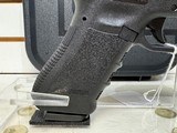 Used Glock 22 Gen 3 40 S&W 22002-10 - 14 of 17