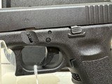 Used Glock 22 Gen 3 40 S&W 22002-10 - 5 of 17