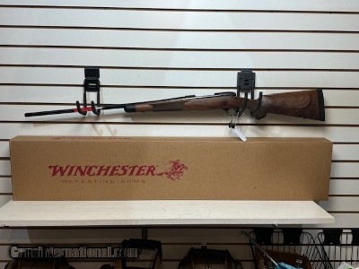 Winchester Model 70 Super Grade 7mm Rem Mag 535203230