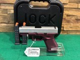 Glock 19 Black Cherry - 2 of 3