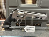 USED Smith and Wesson 686 Competitor revolver - 1 of 3