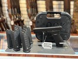 USED Glock 21SF 12 MAGS INCLUDED!! - 2 of 3