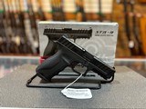 USED Stoeger STR9