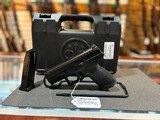 Beretta APX A1 Compact - 2 of 4