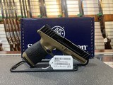 Used S&W SD40 FDE - NEVER FIRED - 1 of 2