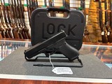 Glock 22 Gen 5 MOS - 2 of 4