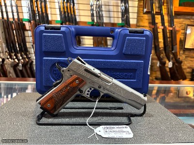 USED Smith and Wesson SW1911 Engraved - Consignment - NEVER FIRED