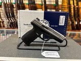 Smith and Wesson SD9 2.0