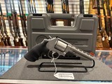Smith and Wesson 686 Plus Performance Center - 1 of 4