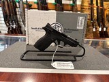 Smith and Wesson Bodyguard380 2.0 PC - 1 of 4