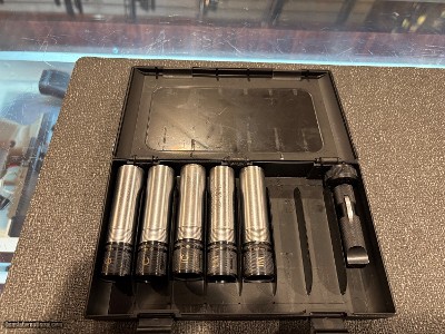 Price Reduced. USED Caesar Guerini Summit Impact 12ga 32