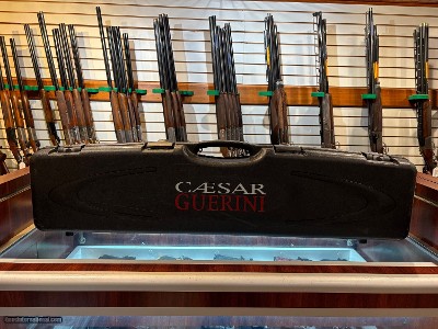 Price Reduced. USED Caesar Guerini Summit Impact 12ga 32