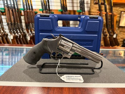 USED Smith and Wesson Model 629-6 5