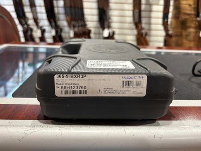 Sig Sauer P365 - Image 4 of 4