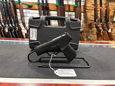 Sig Sauer P365-380 - Image 2 of 4