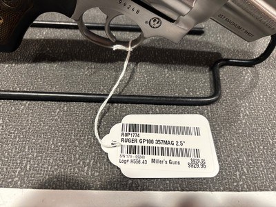 Ruger GP100 Stainless 2.5" 357mag - Image 3 of 4