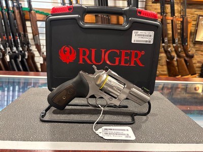 Ruger GP100 Stainless 2.5" 357mag - Image 1 of 4