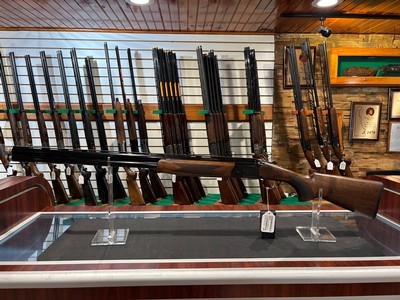 Mossberg Gold Reserve - Black - Image 2 of 5
