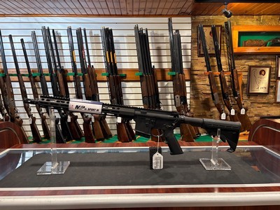 Smith and Wesson M&P15 Sport III *DE Compliant* - Image 2 of 4