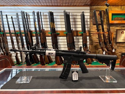 Smith and Wesson M&P15-22 - Image 2 of 4