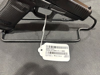 Glock 17 Gen 6 - Image 3 of 4