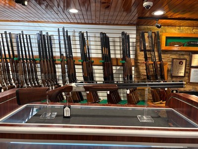 Browning Citori 825 Trap Adjustable 12ga 32" - Image 1 of 4