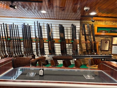 Browning Citori 825 Trap 12ga 32" - Image 1 of 4