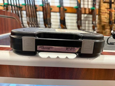 USED Glock 23 Gen 3 - Image 4 of 4