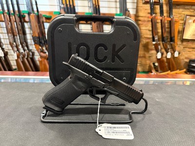 Glock 17 Gen 6 - Image 1 of 4