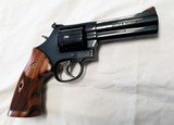 SMITH AND WESSON MODEL 586 4" 357 MAGNUM - 3 of 6