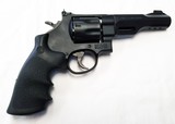 SMITH & WESSON PERFORMANCE CENTER MODEL 327 357 MAGNUM/ 38 SPECIAL, UNFIRED AS NEW IN BOX - 3 of 4