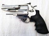 SMITH & WESSON 627 PRO SERIES 357 MAGNUM OR 38 SPL + P STAINLESS - 5 of 9