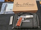 DAN WESSON POINTMAN 9MM NIB TWO MAGAZINES AND DELUXE CARRYING BAG - 1 of 3