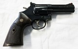 SMITH & WESSON 586 4