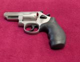 SMITH & WESSON MODEL 66 COMBAT MAGNUM - Image 4 of 4