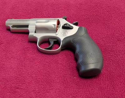 SMITH & WESSON MODEL 66 COMBAT MAGNUM - Image 4 of 4