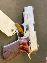 Sig Sauer P220 Elite, 45acp - 4 of 7