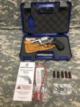 Smith & Wesson Stainless Steel 69 Combat Magnum in 44 Mag - 7 of 8