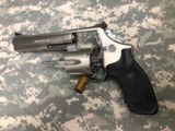 Smith & Wesson Stainless Steel Model 629-1 in 44 Mag - 6 of 9