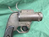 Original U.S. WWII 37mm M8 Pyrotechnic Signal Flare Pistol by SWC - 11 of 13