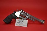 (SOLD) Smith & Wesson Model 657-3 Stainless, 41 Mag - 2 of 2