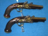 A WONDERFUL PAIR OF EARLY 1700'S TO 1800'S FLINTLOCK OFFICERS OR GENTLEMAN'S PISTOLS WITH BRASS BARRELS, LOCKS, & HARDWARE IN EXCELLENT UN - 1 of 20