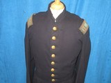 AN EARLY U.S. CIVIL WAR CAPTAIN'S NINE BUTTON INFANTRY FROCK COAT WITH TRIPLE BORDER SHOULDER INSIGNIA IN FINE UNTOUCHED CONDITION! - 3 of 9