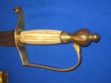 AN EARLY WAR 1790-1810 URN POMMEL OFFICERS SWORD IN NICE UNTOUCHED CONDITION! - 7 of 19