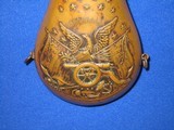 AN EARLY & VERY SCARCE U.S. CIVIL WAR POWDER FLASK FOR A .36 CALIBER COLT FIRST MODEL 1855 REVOLVING RIFLE, 1855 REVOLVING CARBINE, OR A COLT CUT FOR - 2 of 10