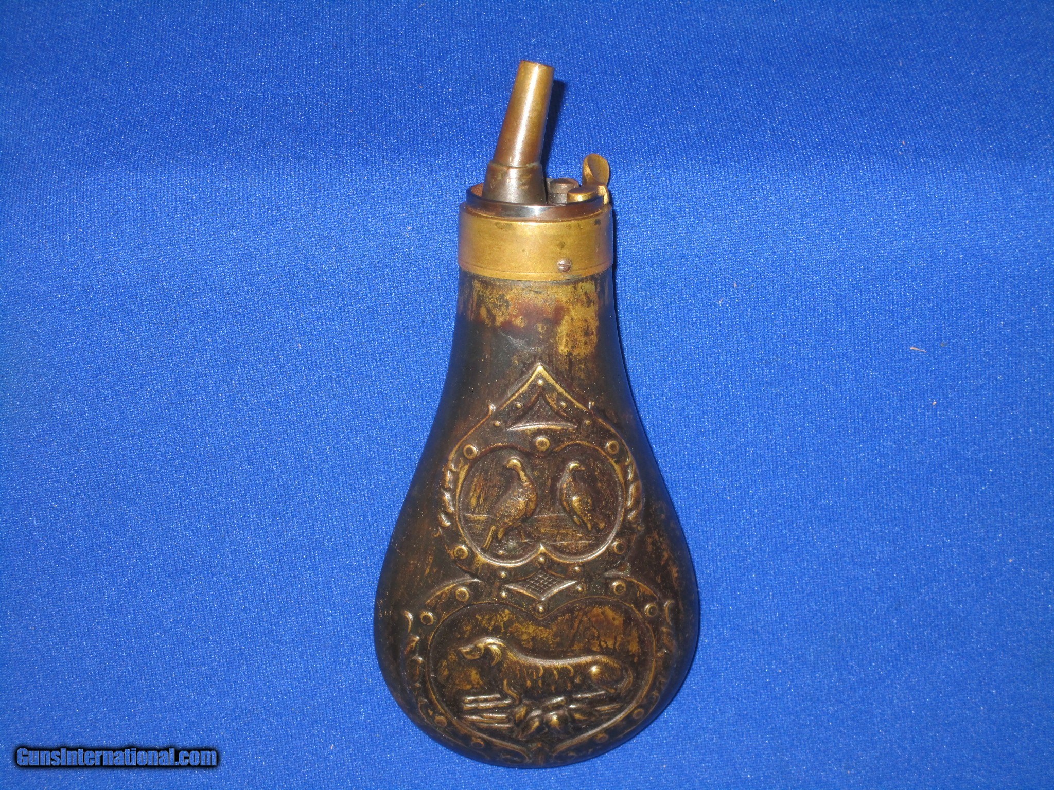 A CIVIL WAR REMINGTON PERCUSSION ARMY OR NAVY REVOLVER POWDER FLASK IN VERY  GOOD UNTOUCHED CONDITION!